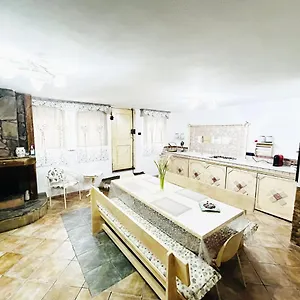 Hébergement de vacances Maria Antonietta House