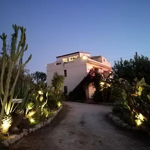 surra-mediterranean-apartments.sicilyhotelsitaly.net/